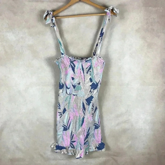 SALTWATER LUXE Tropical Floral Smocked Mini Dress MEDIUM - Picture 3 of 11